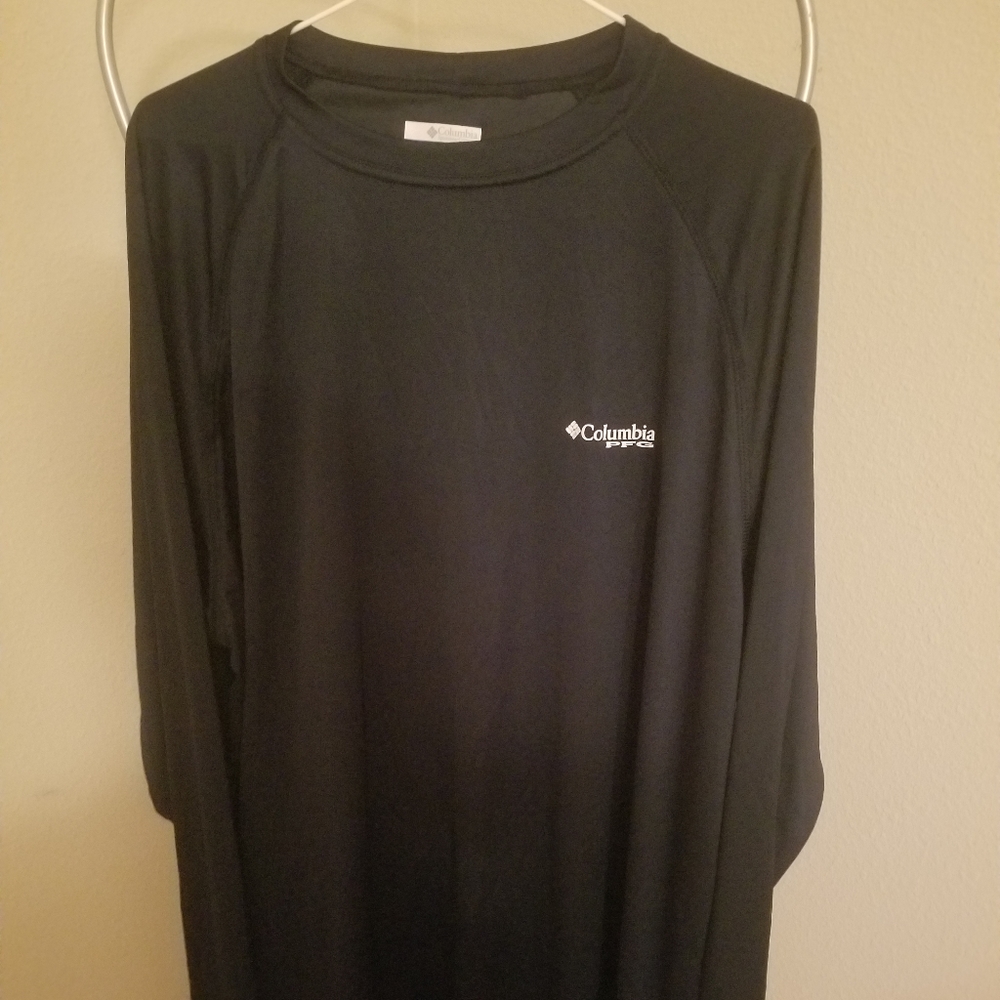 Men's Columbia long sleeve navy shirt *worn once*